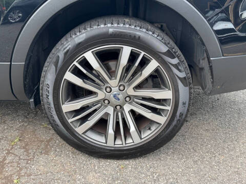 2017 Ford Explorer Platinum