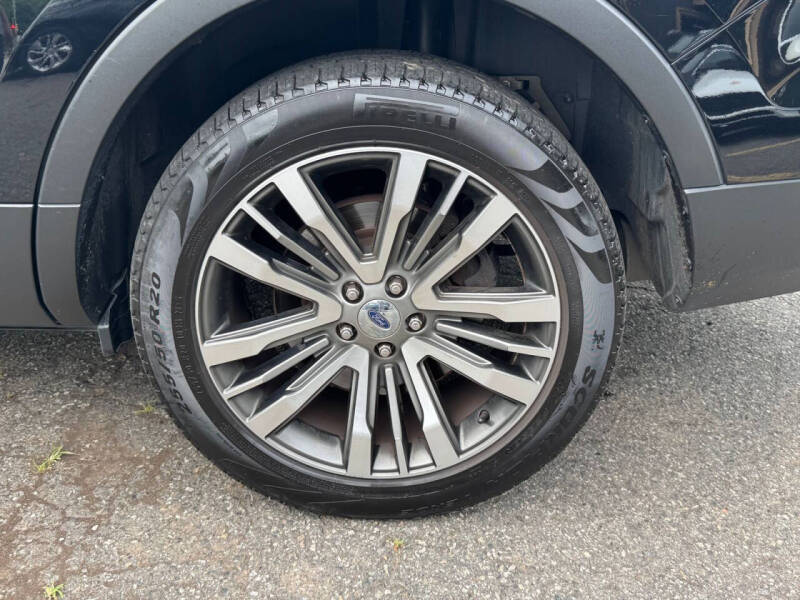 2017 Ford Explorer Platinum