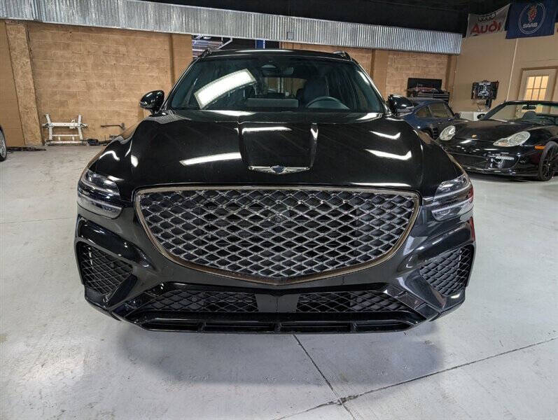 2023 Genesis GV70 2.5T Standard