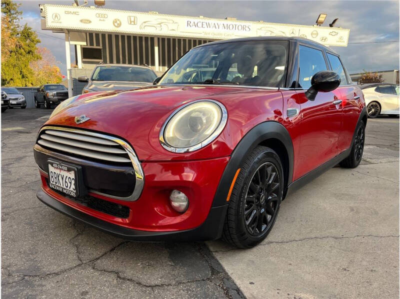 2015 MINI Hardtop 4 Door Cooper