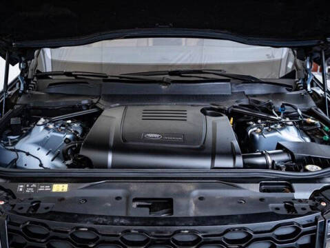 2023 Land Rover Discovery P300 S R-Dynamic