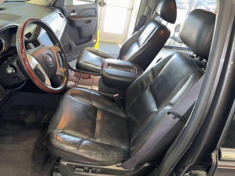 2011 Cadillac Escalade Luxury