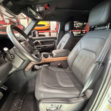 2024 Land Rover Defender 130 P400 X