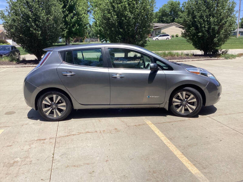 2016 Nissan LEAF SL