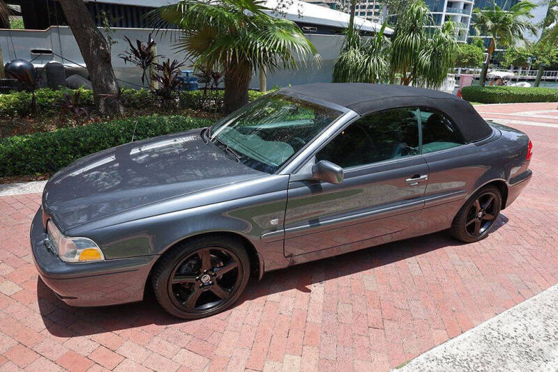 2004 Volvo C70 HPT