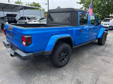 2021 Jeep Gladiator Willys Sport