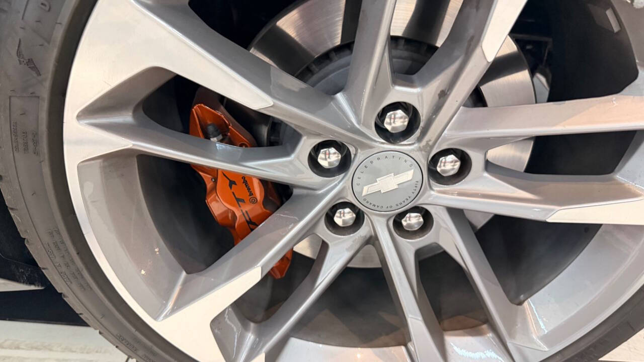 2017 Chevrolet Camaro 68