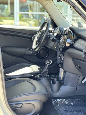 2015 MINI Hardtop 4 Door Cooper