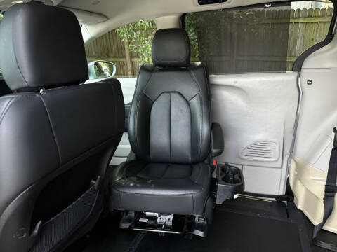 2020 Chrysler Pacifica Launch Edition