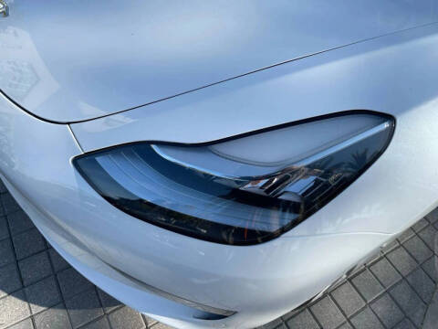 2019 Tesla Model 3 Standard Range Plus