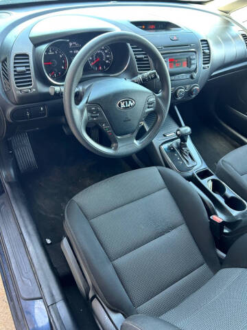 2017 Kia Forte5 LX