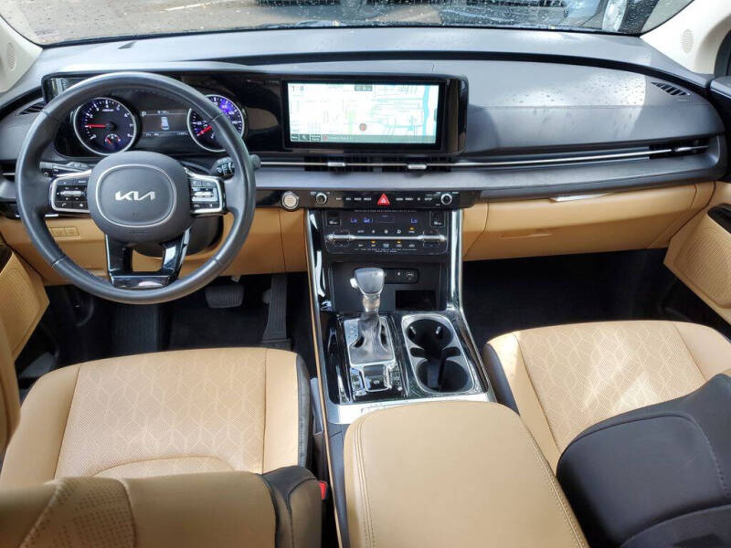 2022 Kia Carnival EX