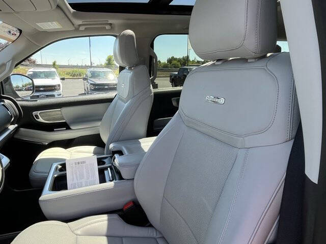 2025 Ford Expedition MAX Platinum