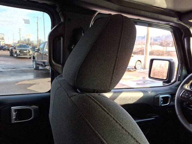 2024 Jeep Gladiator Willys