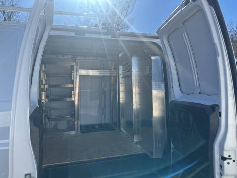 2025 Chevrolet Express 2500