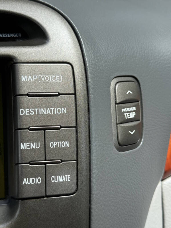 2004 Lexus LS 430