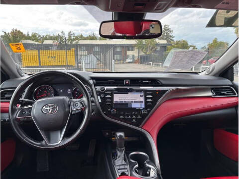 2019 Toyota Camry XSE