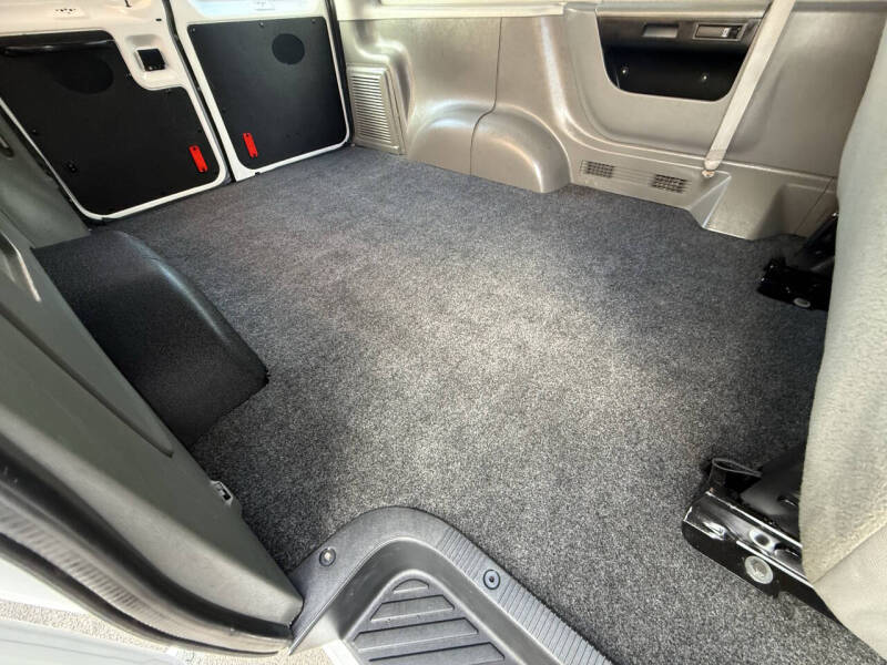 2012 Ford E-350