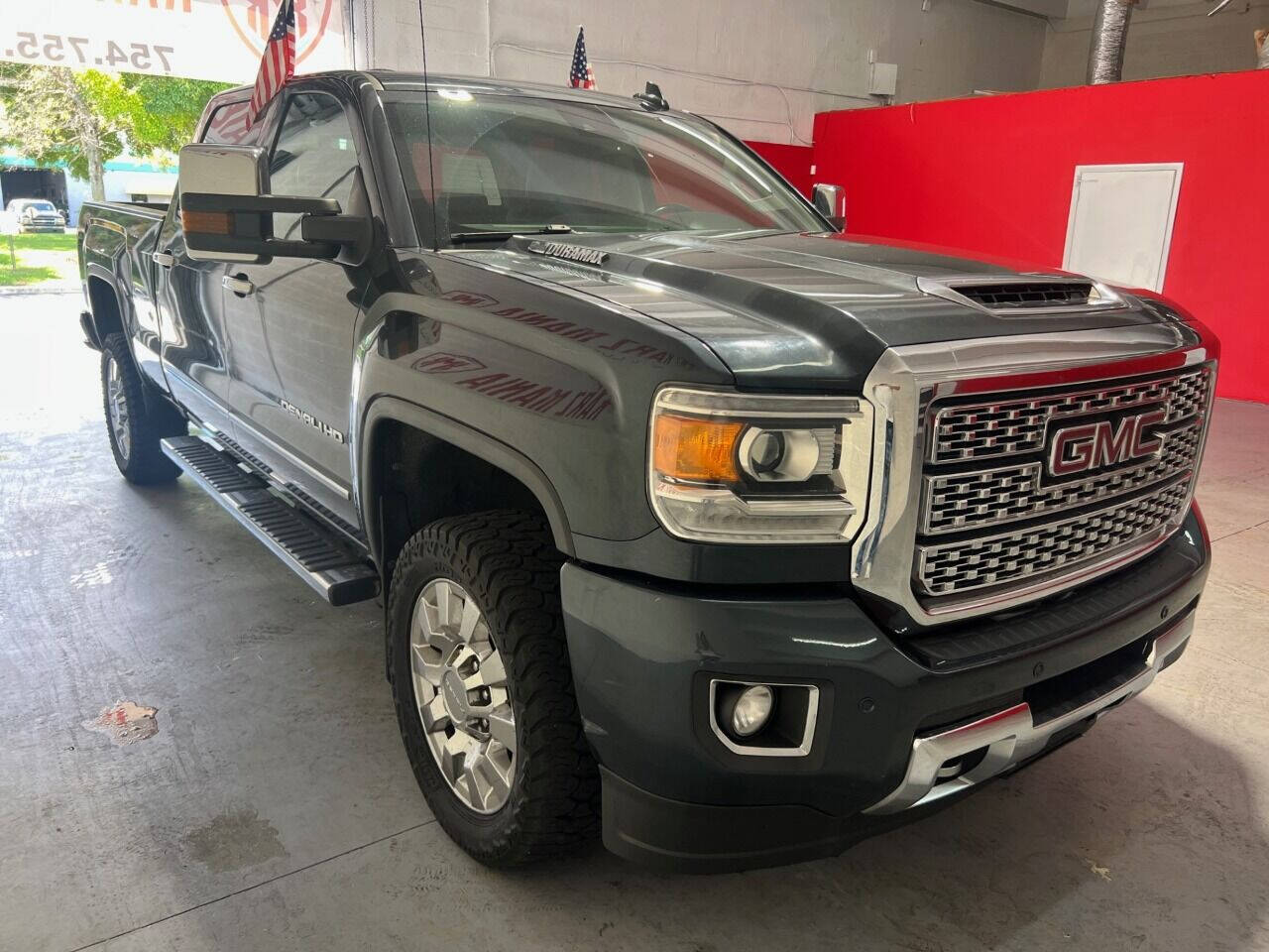 2019 GMC Sierra HD Pickup - $53,900
