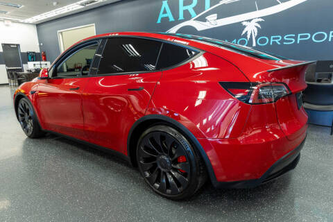 2023 Tesla Model Y Performance