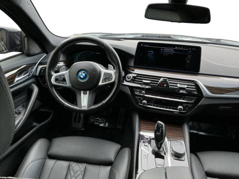2022 BMW 5 Series 530e