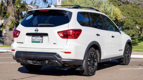 2019 Nissan Pathfinder SL