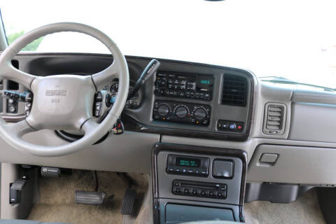 2001 GMC Yukon XL Denali
