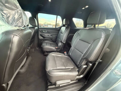 2023 Chevrolet Traverse LT Leather