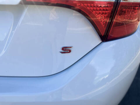 2015 Toyota Corolla S Plus