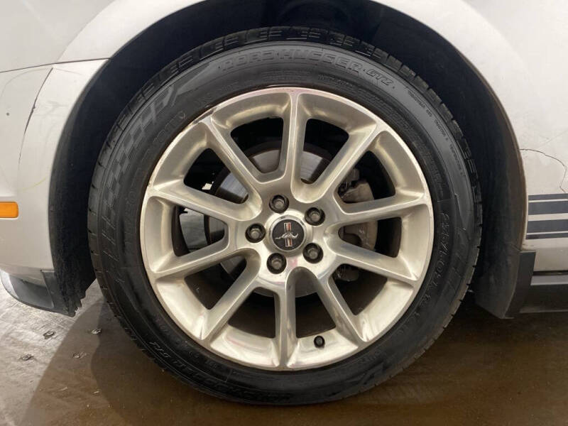 2010 Ford Mustang V6