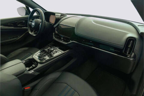 2025 Aston Martin DBX 707