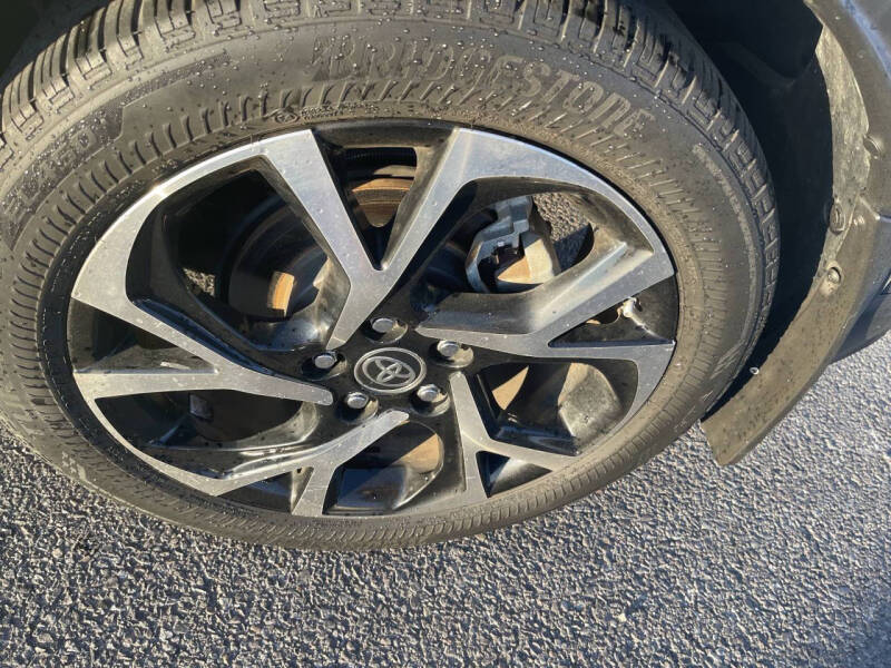 2020 Toyota C-HR XLE