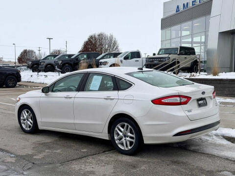 2016 Ford Fusion SE