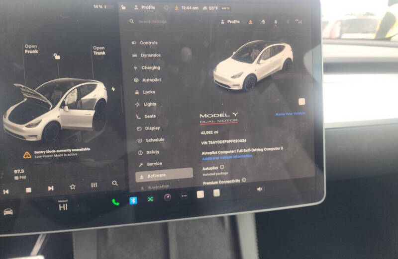 2023 Tesla Model Y Performance