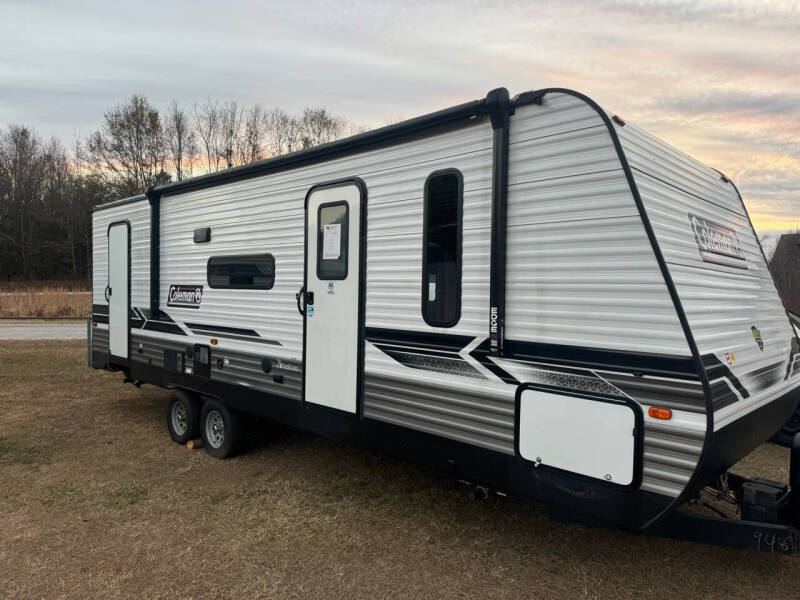 2022 Coleman LANTERN 263BH