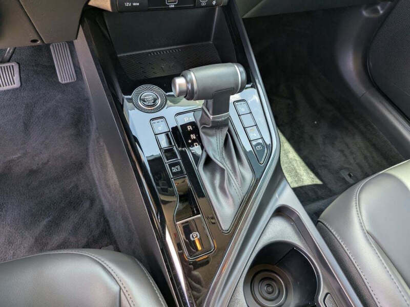 2024 Kia Niro EX