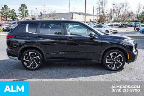 2023 Mitsubishi Outlander SE