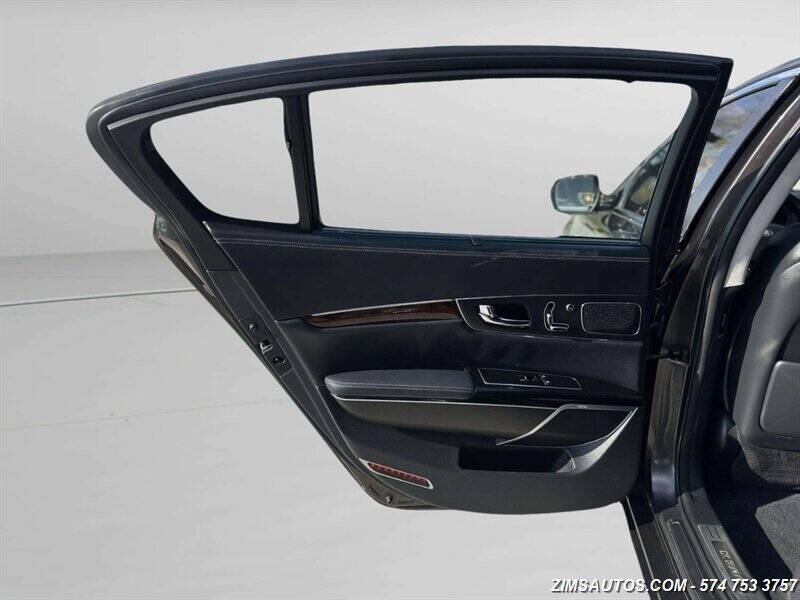 2015 Kia K900 Luxury