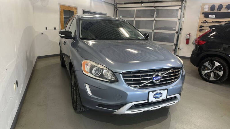 2017 Volvo XC60 T6 Dynamic