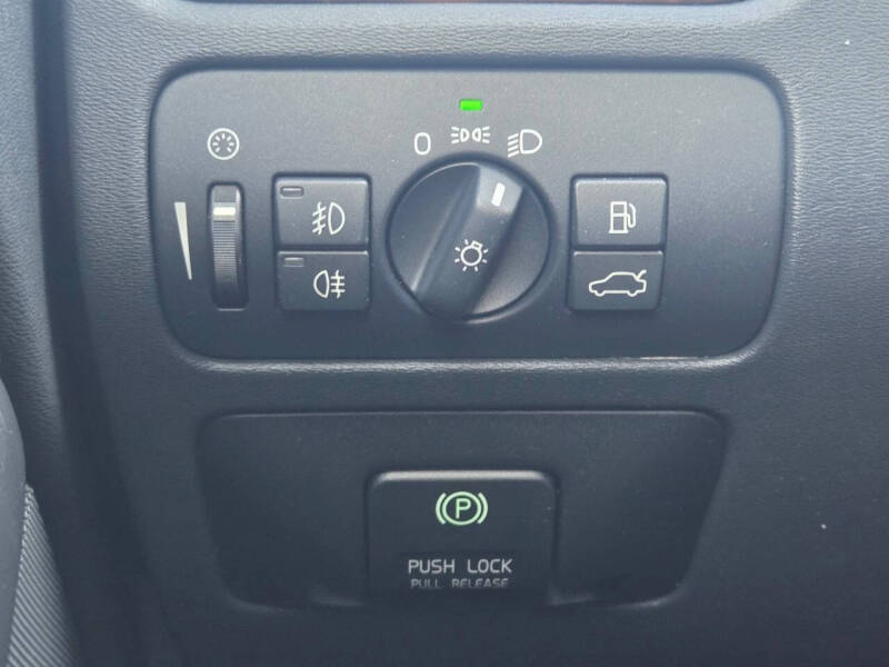 2012 Volvo XC70 3.2 Premier Plus