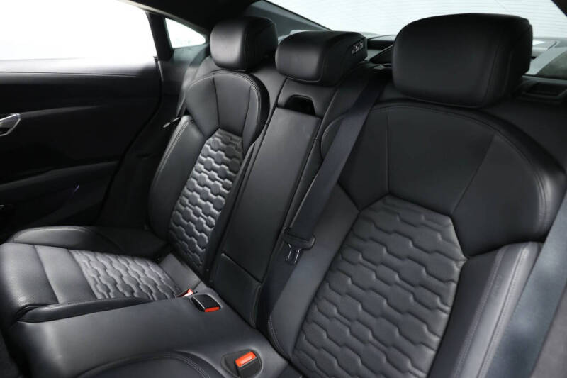 2022 Audi RS e-tron GT quattro