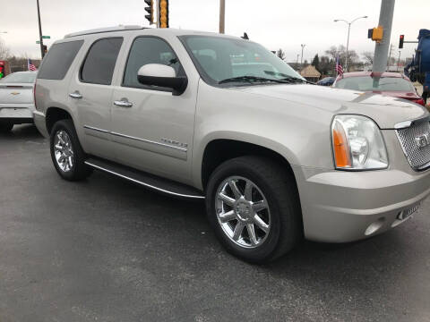 2009 GMC Yukon for sale at Corner Choice Motors in West Allis WI