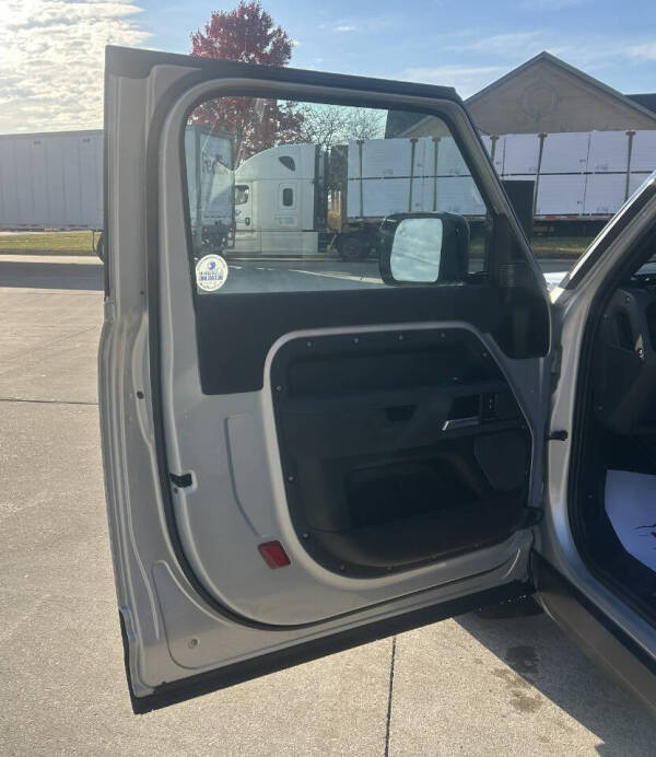 2022 Land Rover Defender 90 X-Dynamic S