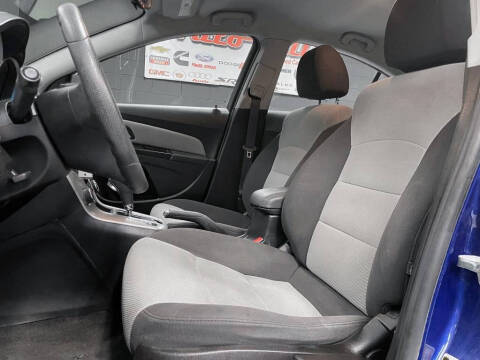 2013 Chevrolet Cruze LS Auto