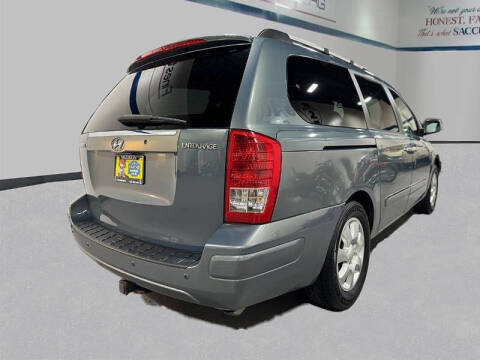 2007 Hyundai Entourage SE