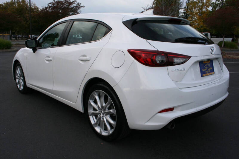 2018 Mazda MAZDA3 Touring