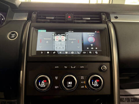 2020 Land Rover Discovery Landmark Edition