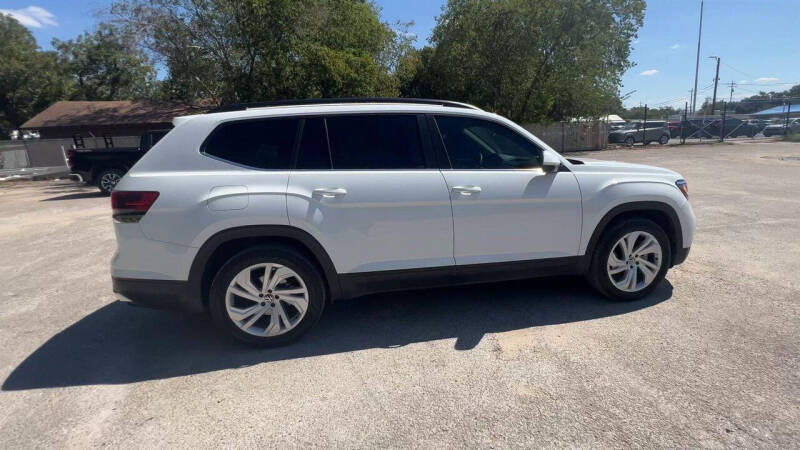 2023 Volkswagen Atlas SE