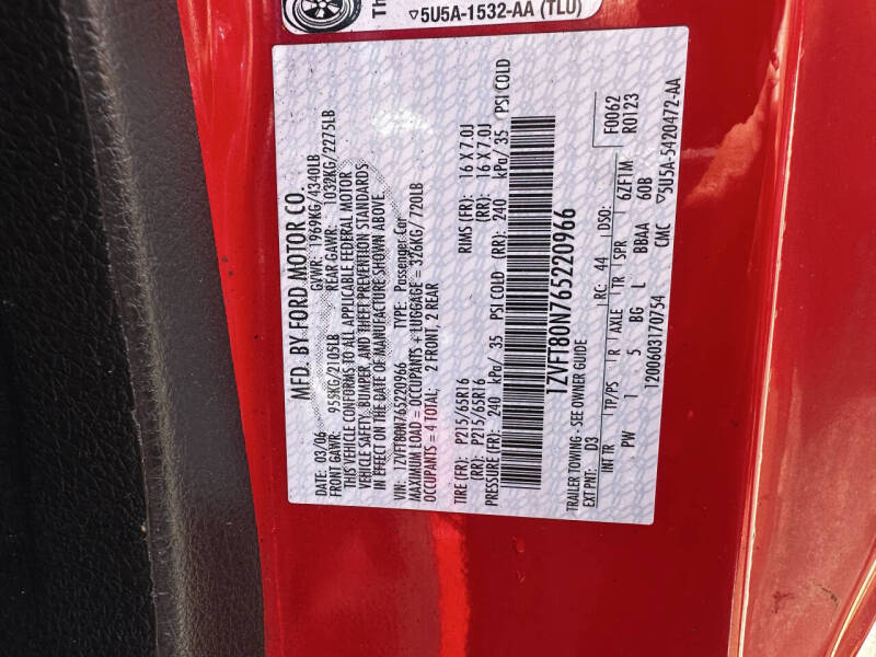 2006 Ford Mustang V6 Standard