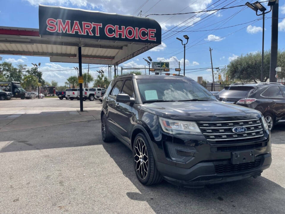 2016 Ford Explorer for sale at SMART CHOICE AUTO in Pasadena, TX